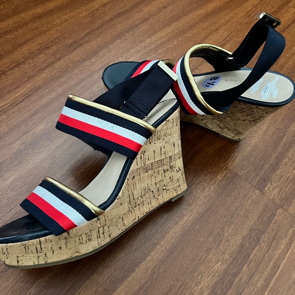 Tommy Hilfiger Wedge Sandal Size 8.5